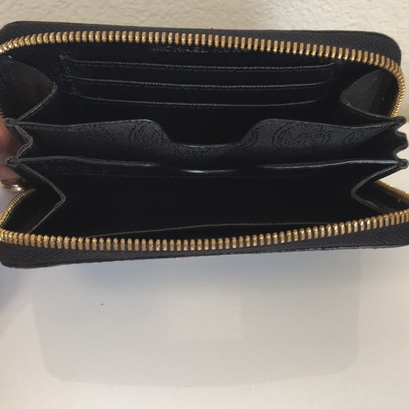 Micheal Kors Wallet Wristlet - Picture 4 of 4